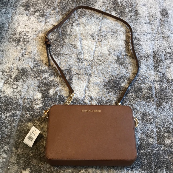 Michael Kors Handbags - SALE! Brand New MK Jetset Crossbody
